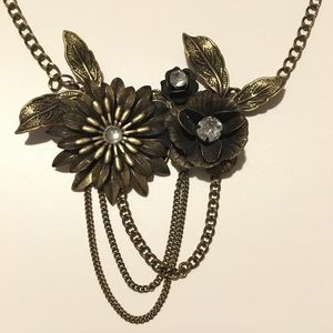 Francesca’s Floral Statement Necklace